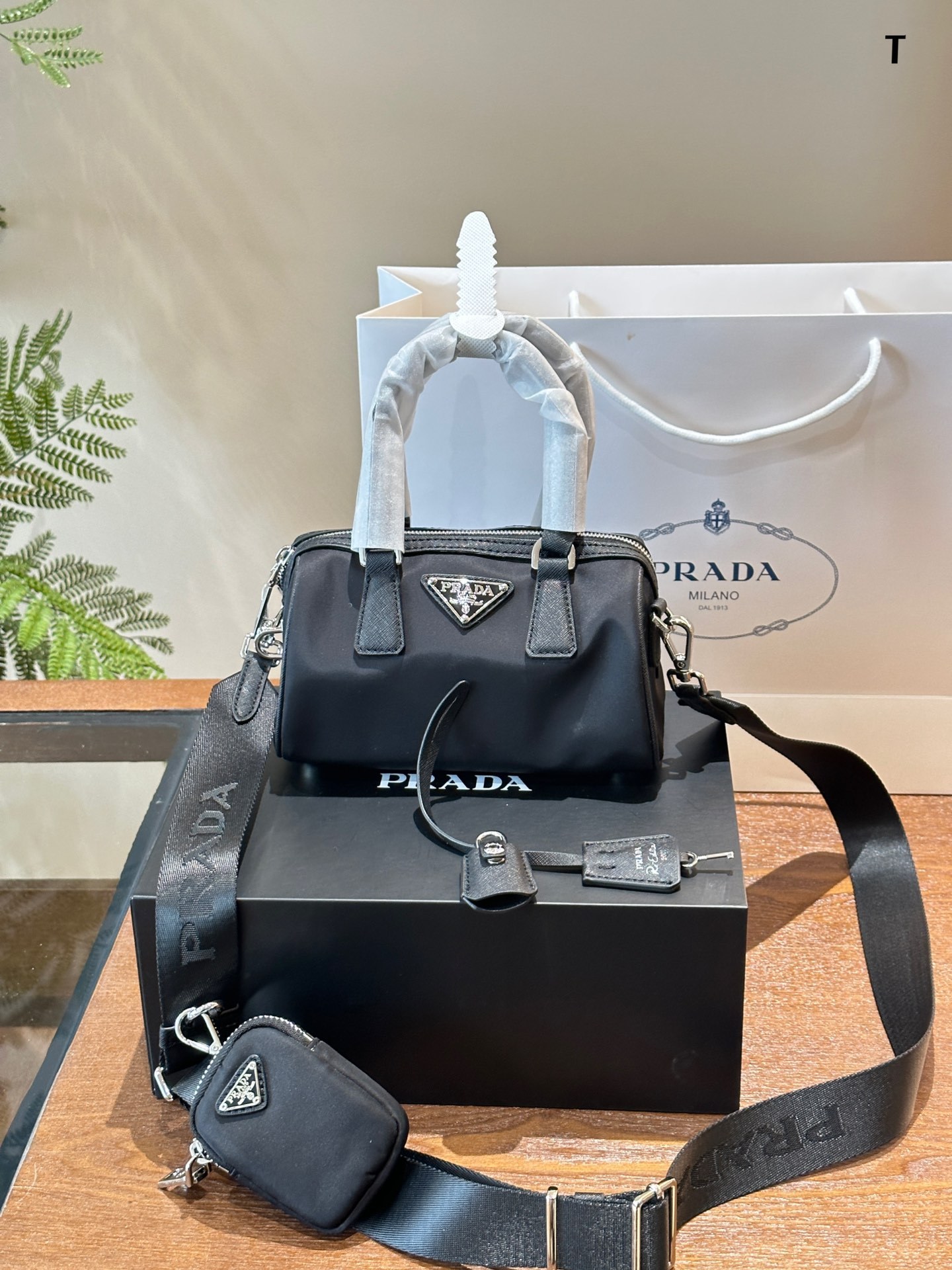 pra-new-arrival-boston-crossbody-bag-size-20-15-11-cm-5272