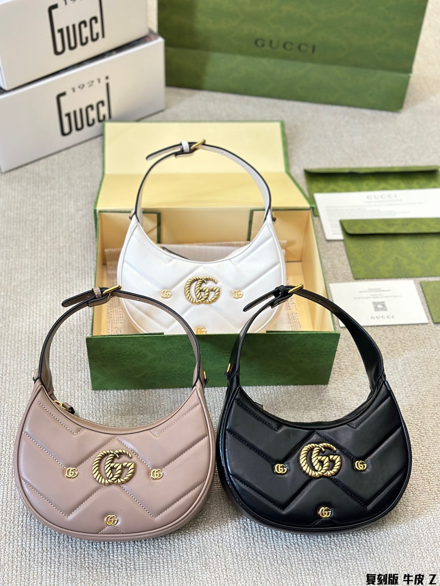 gg-new-arrival-marmont-classic-bag-size-20-12-cm-3495