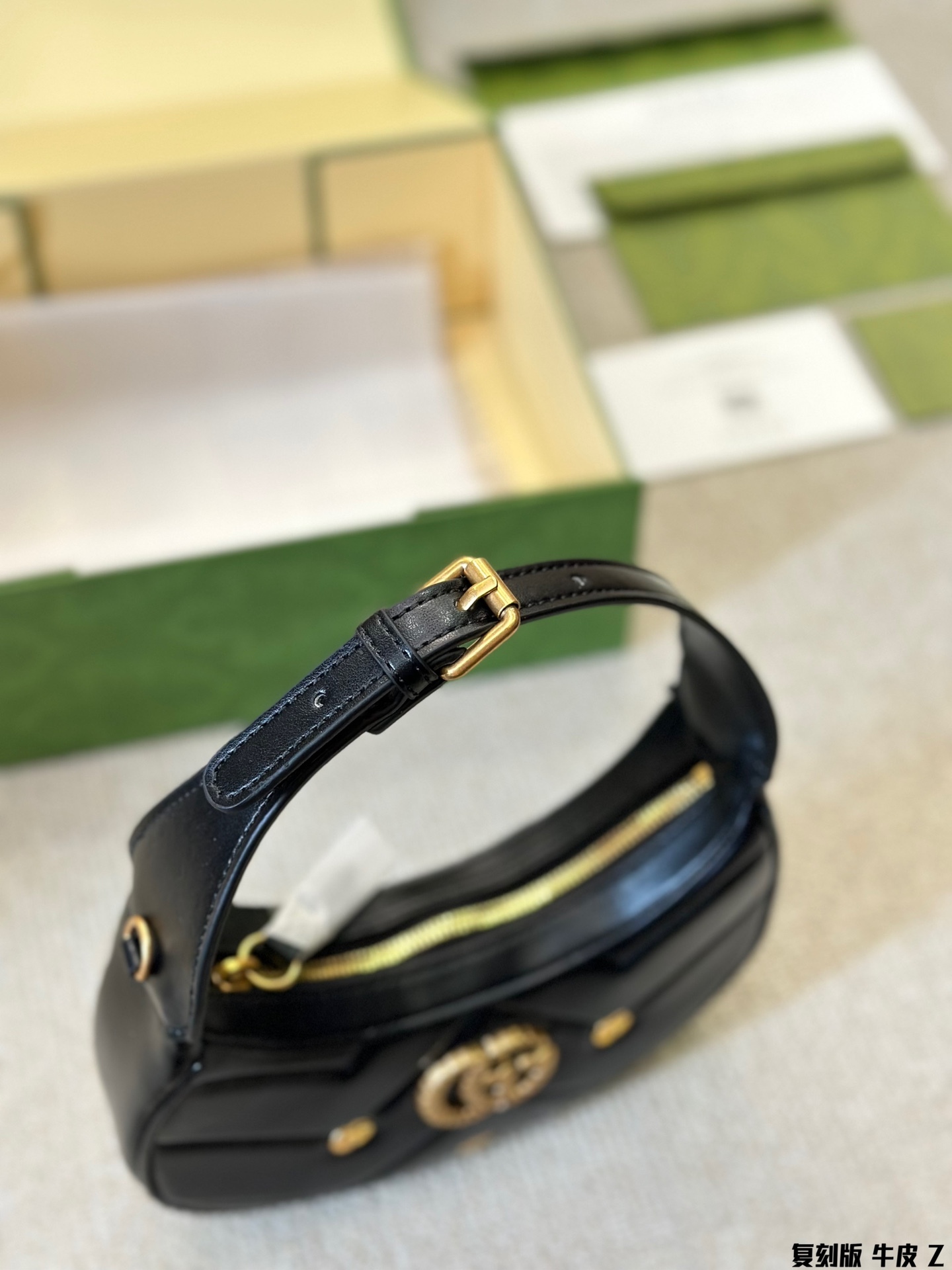 gg-new-arrival-marmont-classic-bag-size-20-12-cm-3495