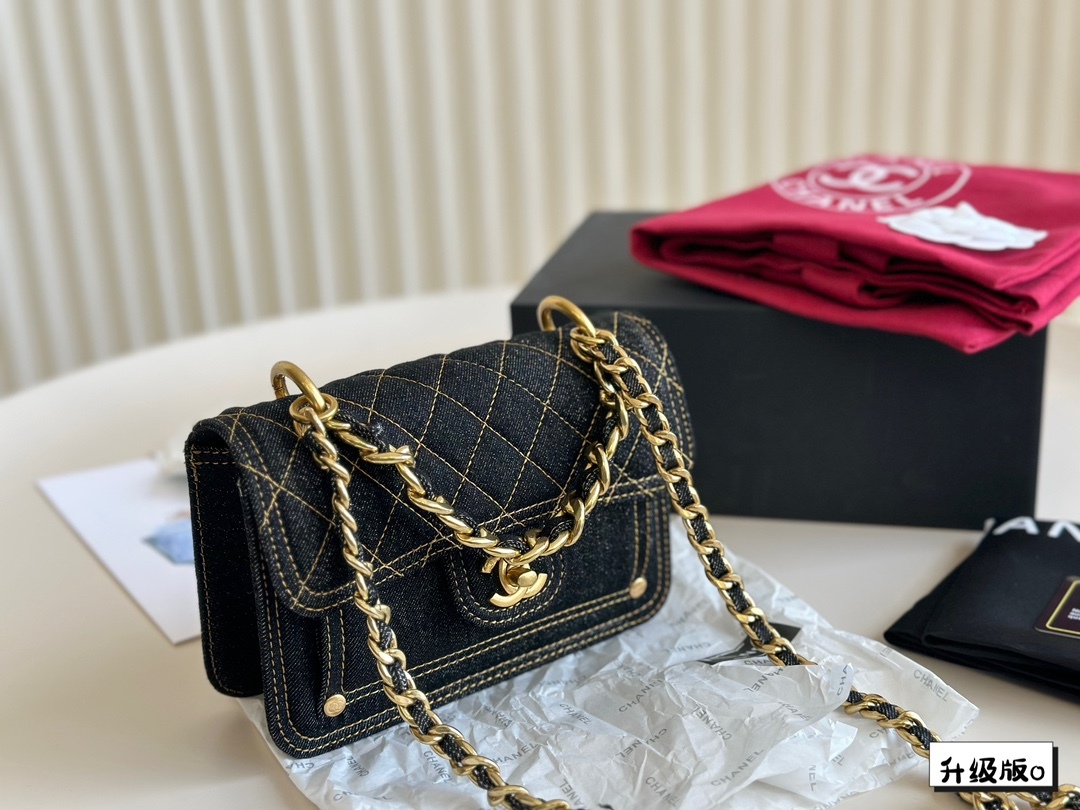 CC new arrival 23s denim bag size: 19*14 cm