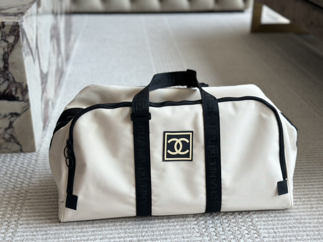 cc-new-arrival-traval-bag-size-50-26cm-2363