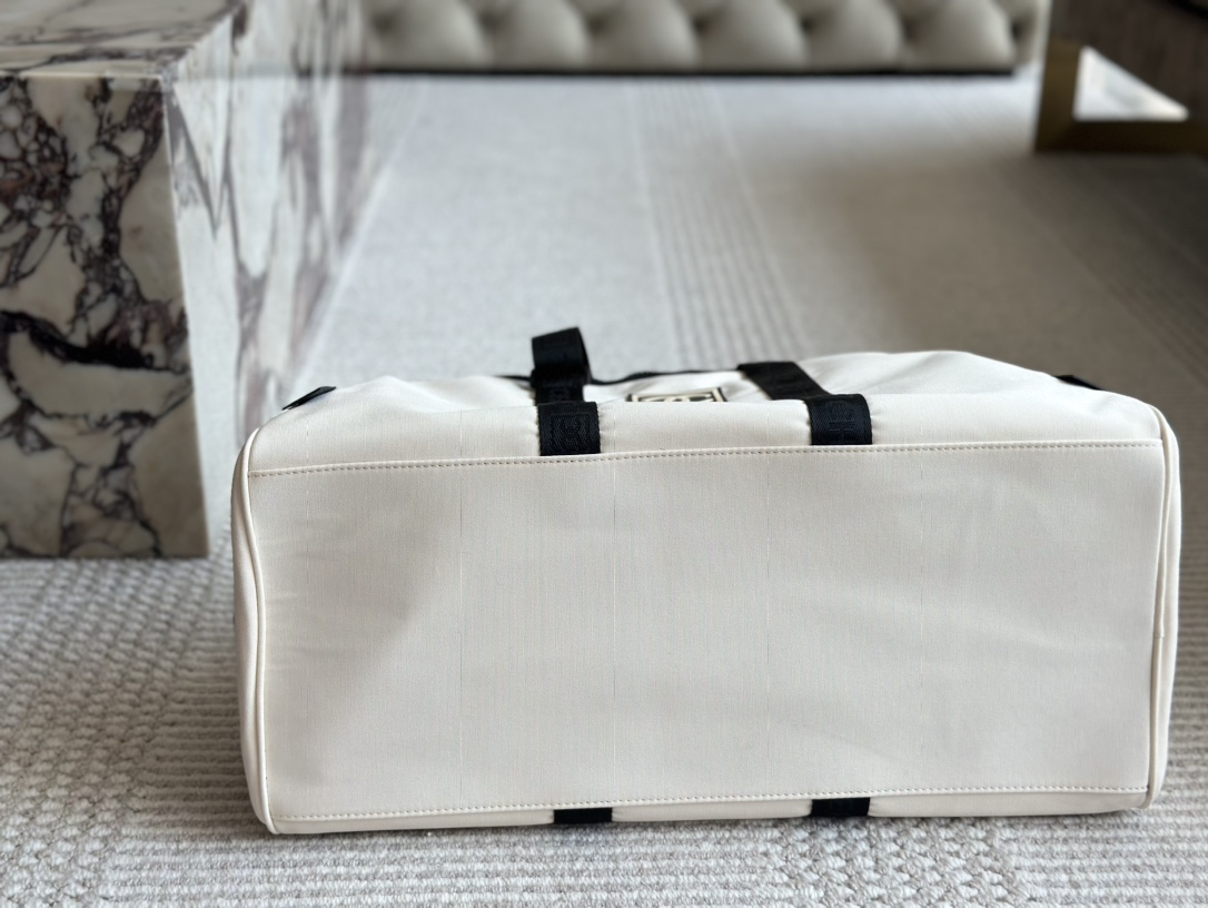 cc-new-arrival-traval-bag-size-50-26cm-2363