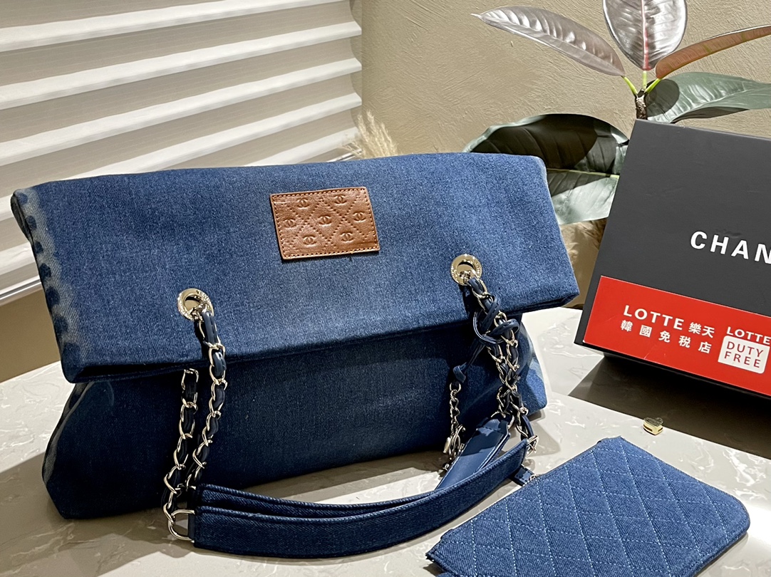 CC new arrival denim tote bag size: 30*40 cm