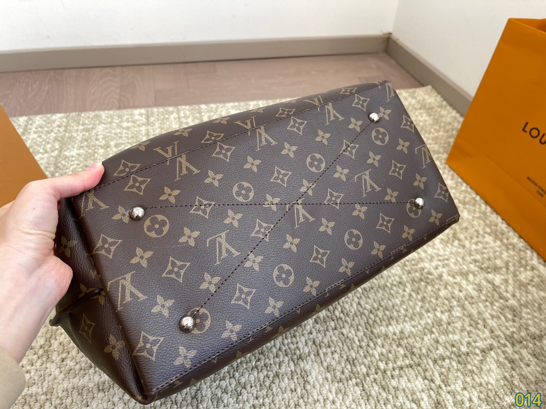 louis-new-arrival-tote-bag-size-34-28-cm-1226