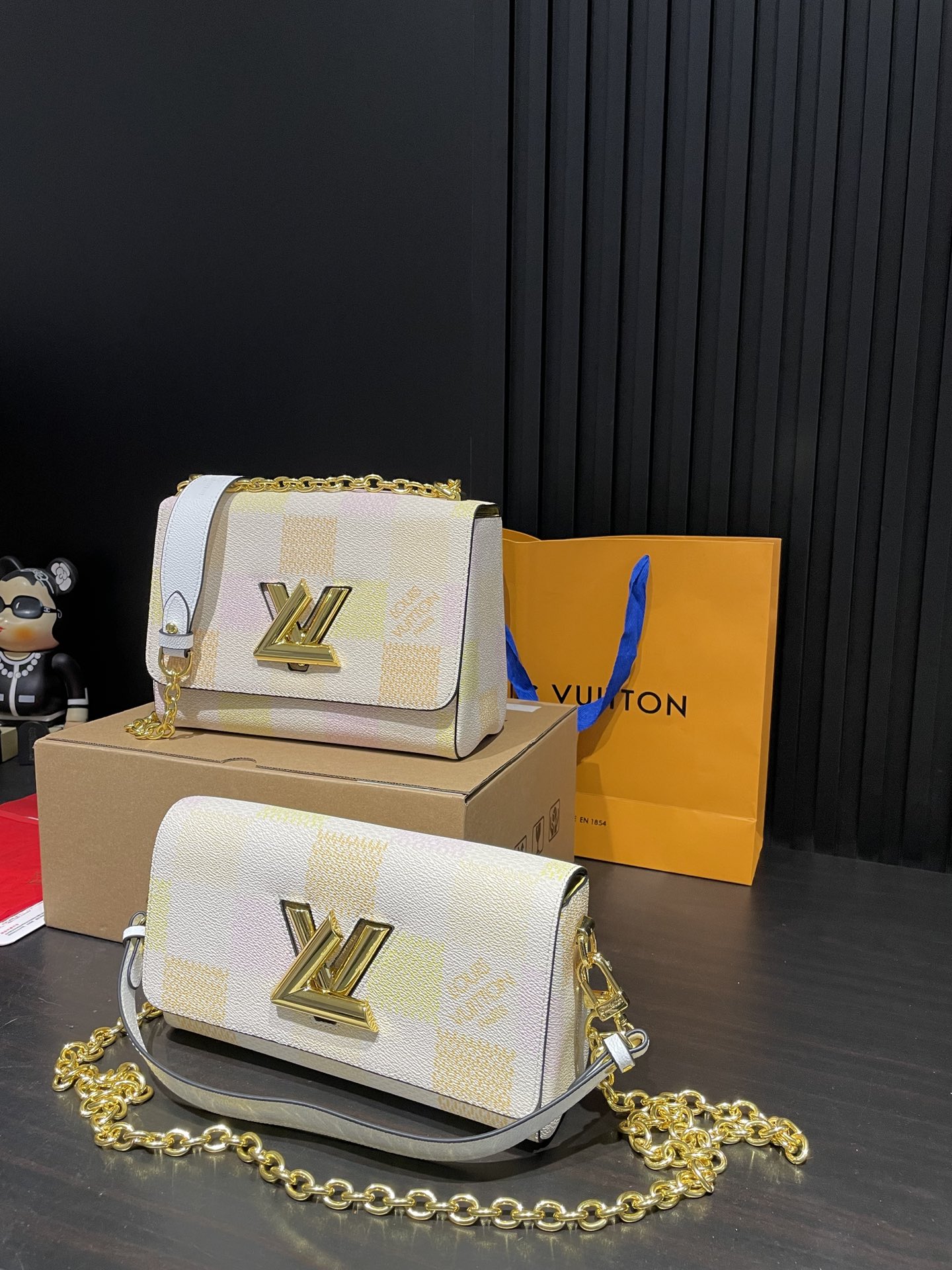 louis-new-arrival-twist-women-bag-7100