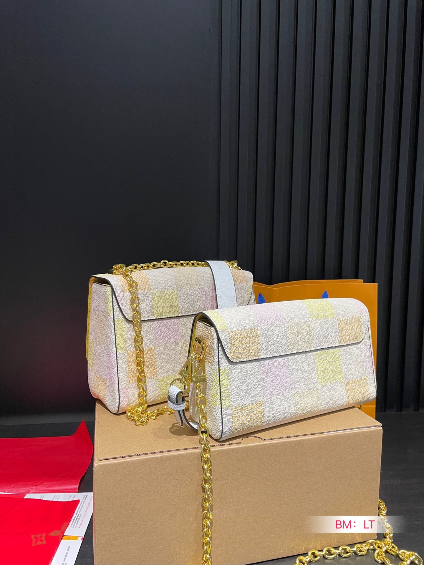 louis-new-arrival-twist-women-bag-7100