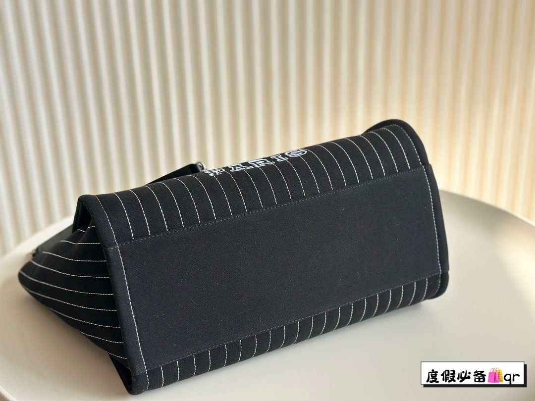 cc-new-arrival-tote-bag-size-36-28cm-6440