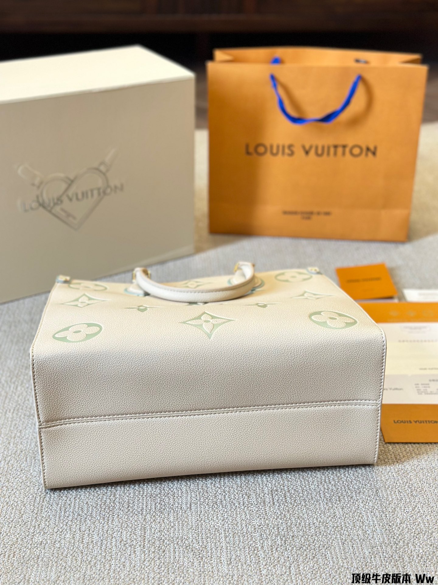 louis-onthego-new-arrival-tote-bag-5033