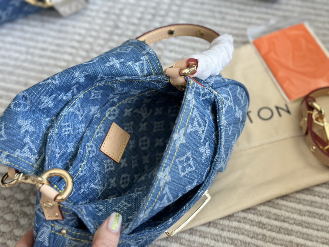 Louis new arrival denim bag sunset size: 26*15 cm