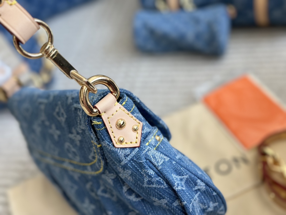 Louis new arrival denim bag sunset size: 26*15 cm