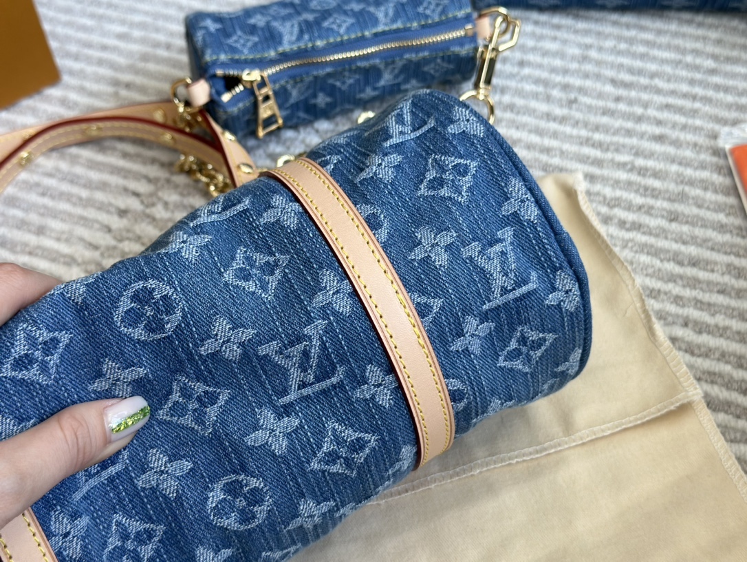 Louis Monogram new arrival denim bag size: 30*15cm