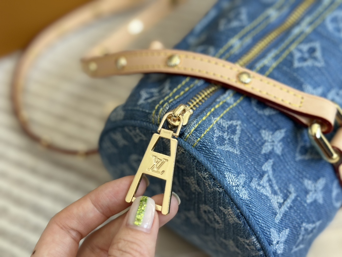 Louis Monogram new arrival denim bag size: 30*15cm