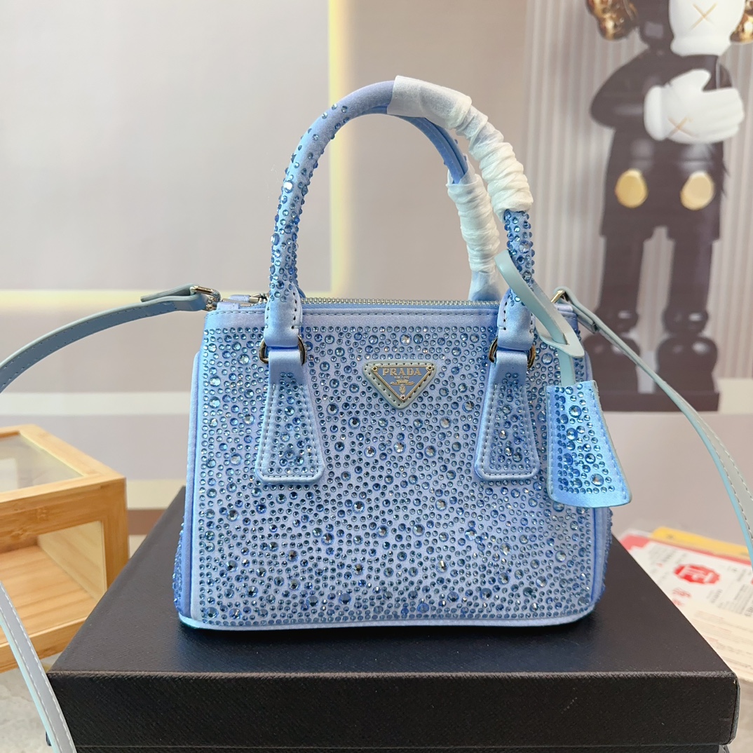 pra-new-arrival-blingbling-bag-size-23-10-16cm-1985