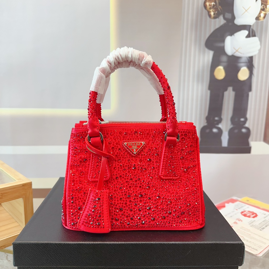 pra-new-arrival-blingbling-bag-size-23-10-16cm-1985