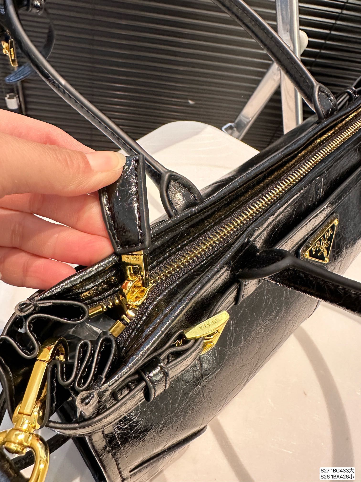 pra-soft-lux-new-arrival-handbag-7947