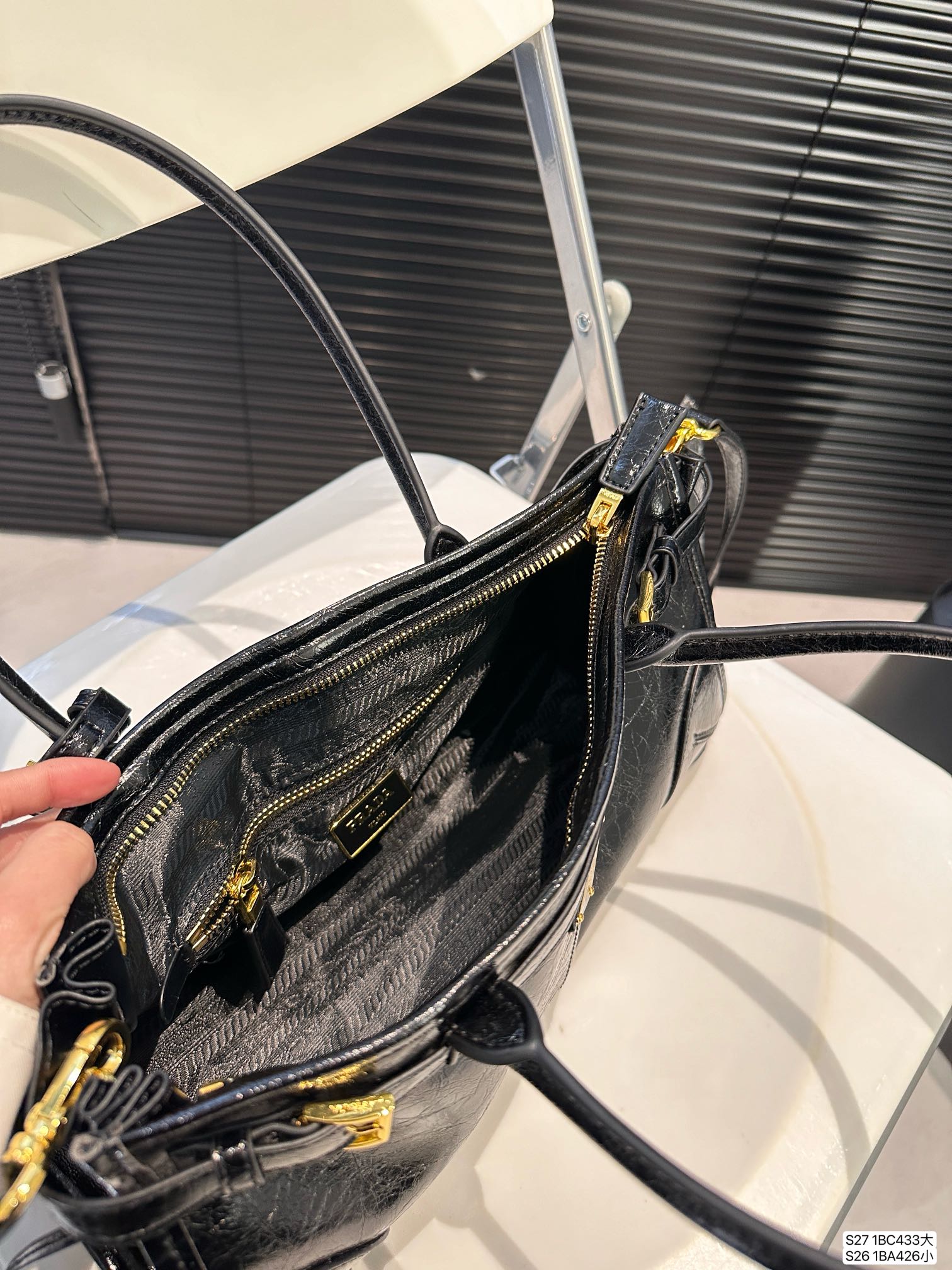 pra-soft-lux-new-arrival-handbag-7947