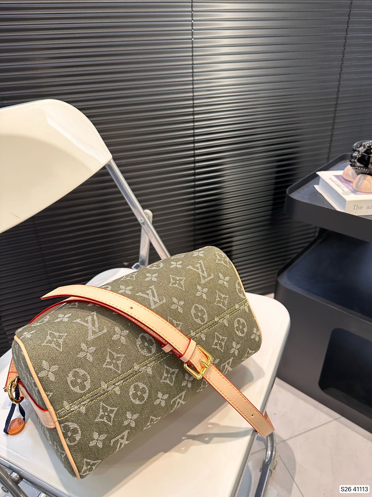 louis-new-arrival-speedy-25-denim-bag-size-25-19-cm-1220