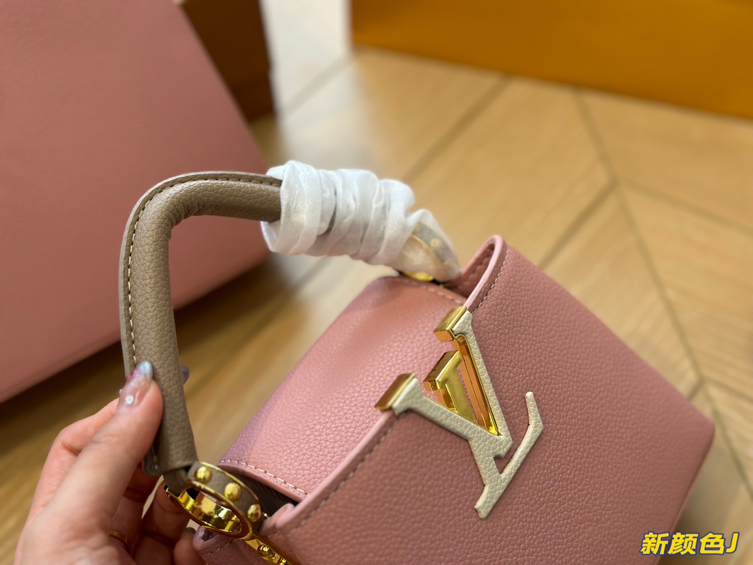 louis-capucines-new-arrival-bag-2659