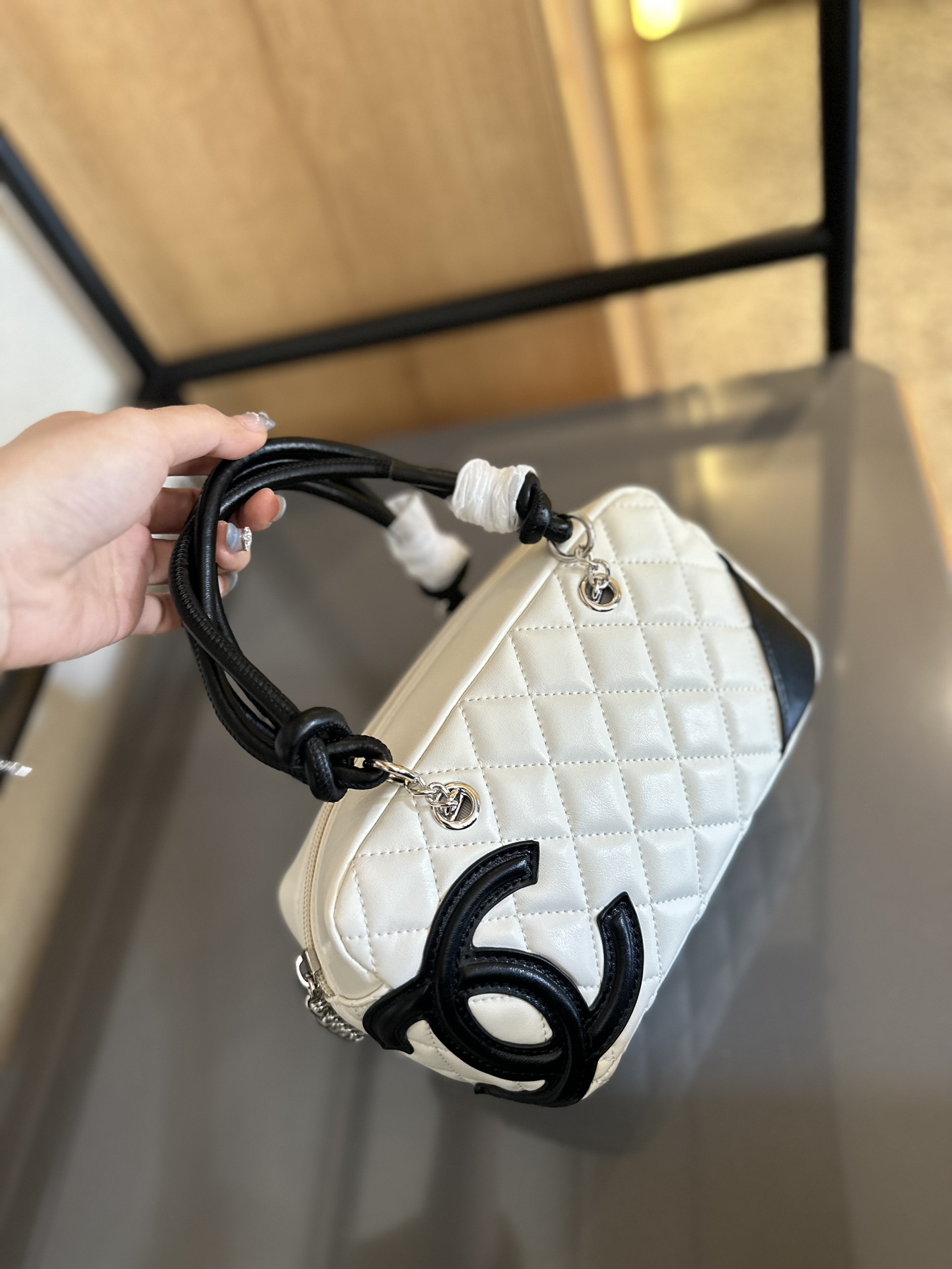 cc-new-arrival-camera-bag-size-22-cm-9432