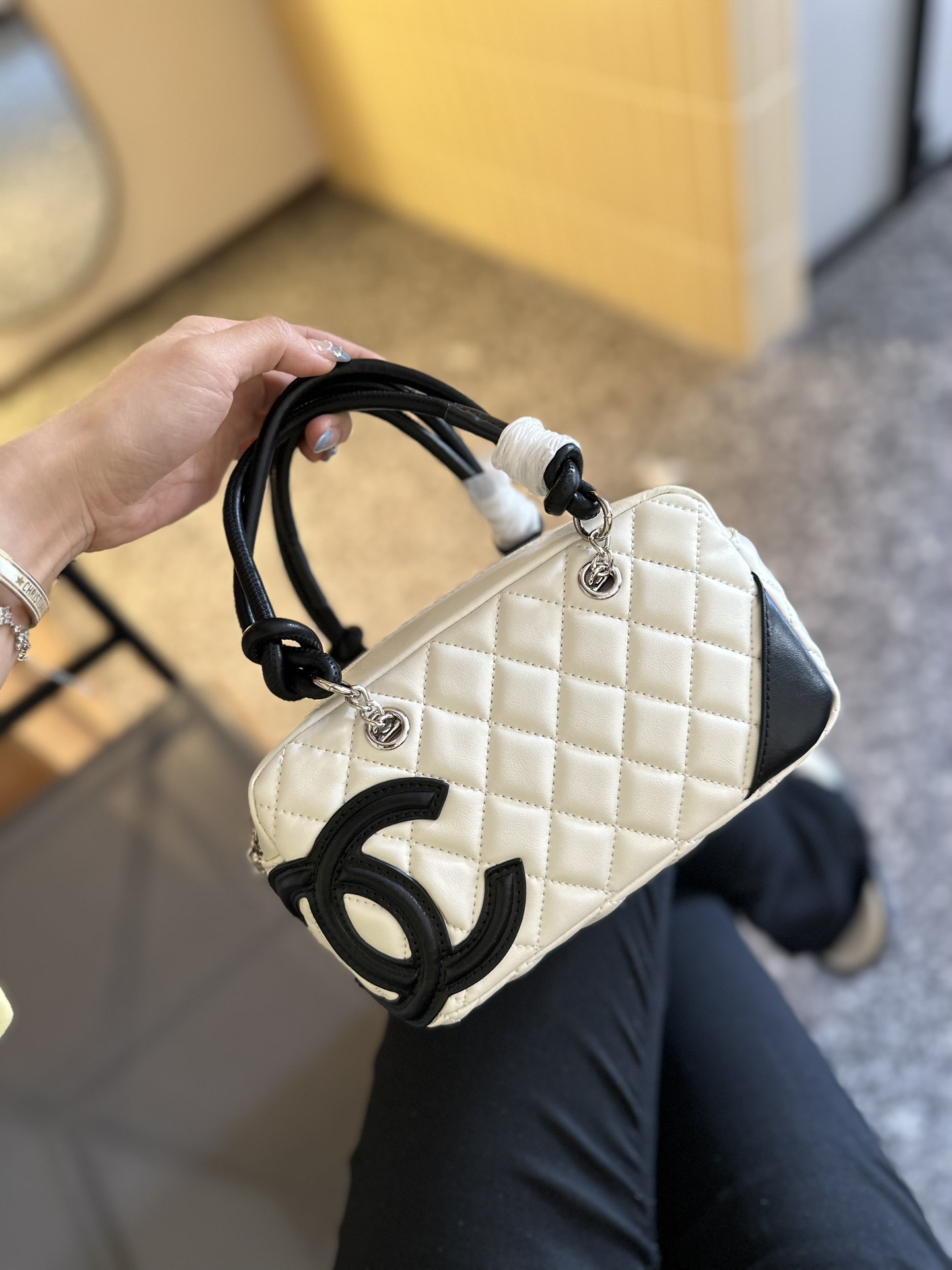 cc-new-arrival-camera-bag-size-22-cm-9432