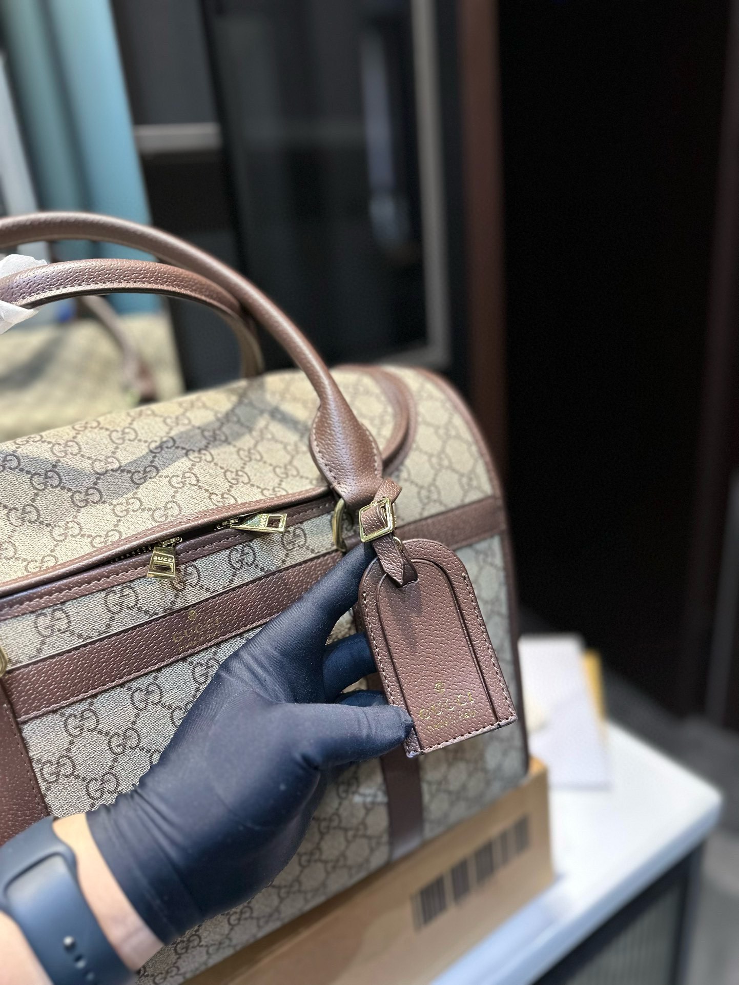 GG new arrival pet bags size: 39*20*32 cm