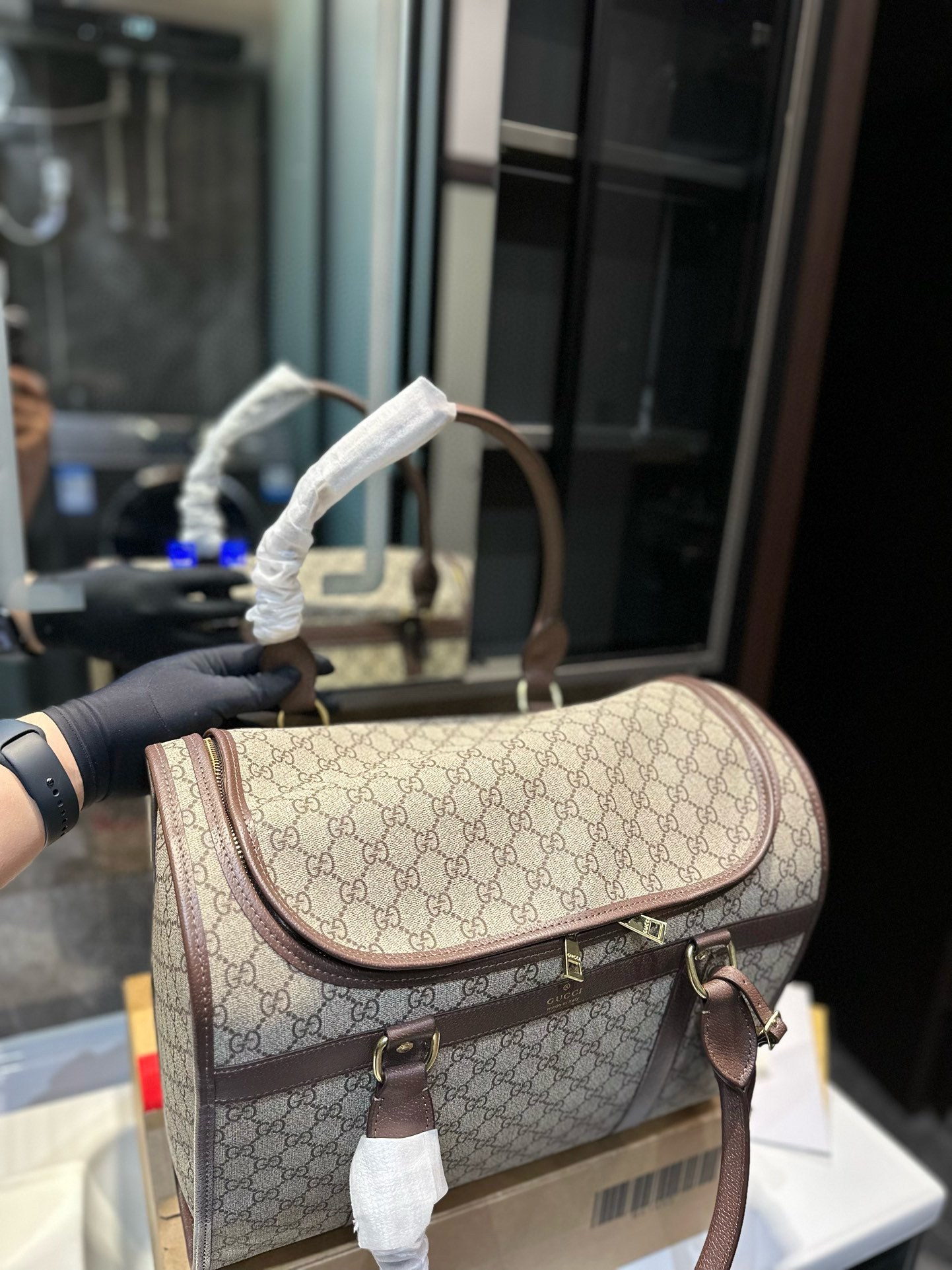 GG new arrival pet bags size: 39*20*32 cm