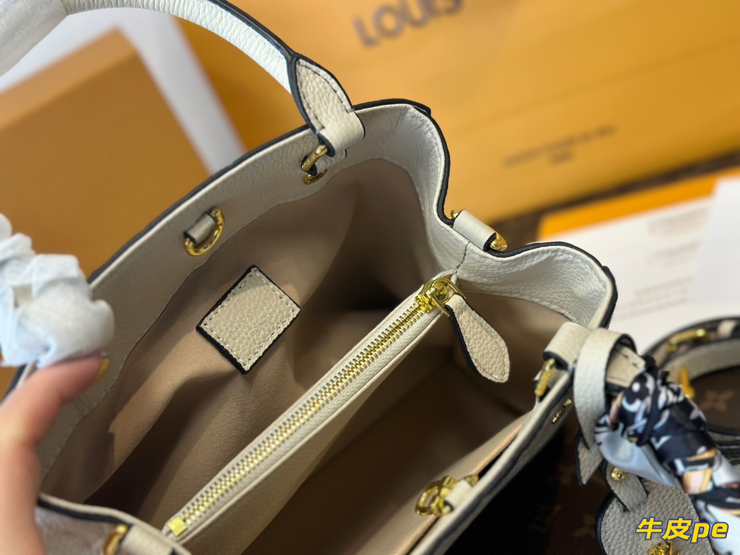 louis-24s-new-arrival-montaigne-bag-size-30-19cm-8740