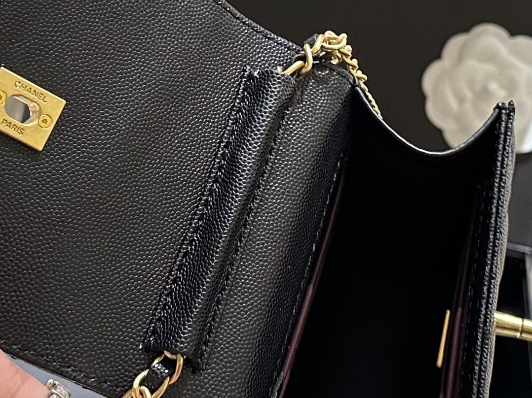 cc-new-arrival-caviar-leather-phone-bag-size-12-16-cm-1951