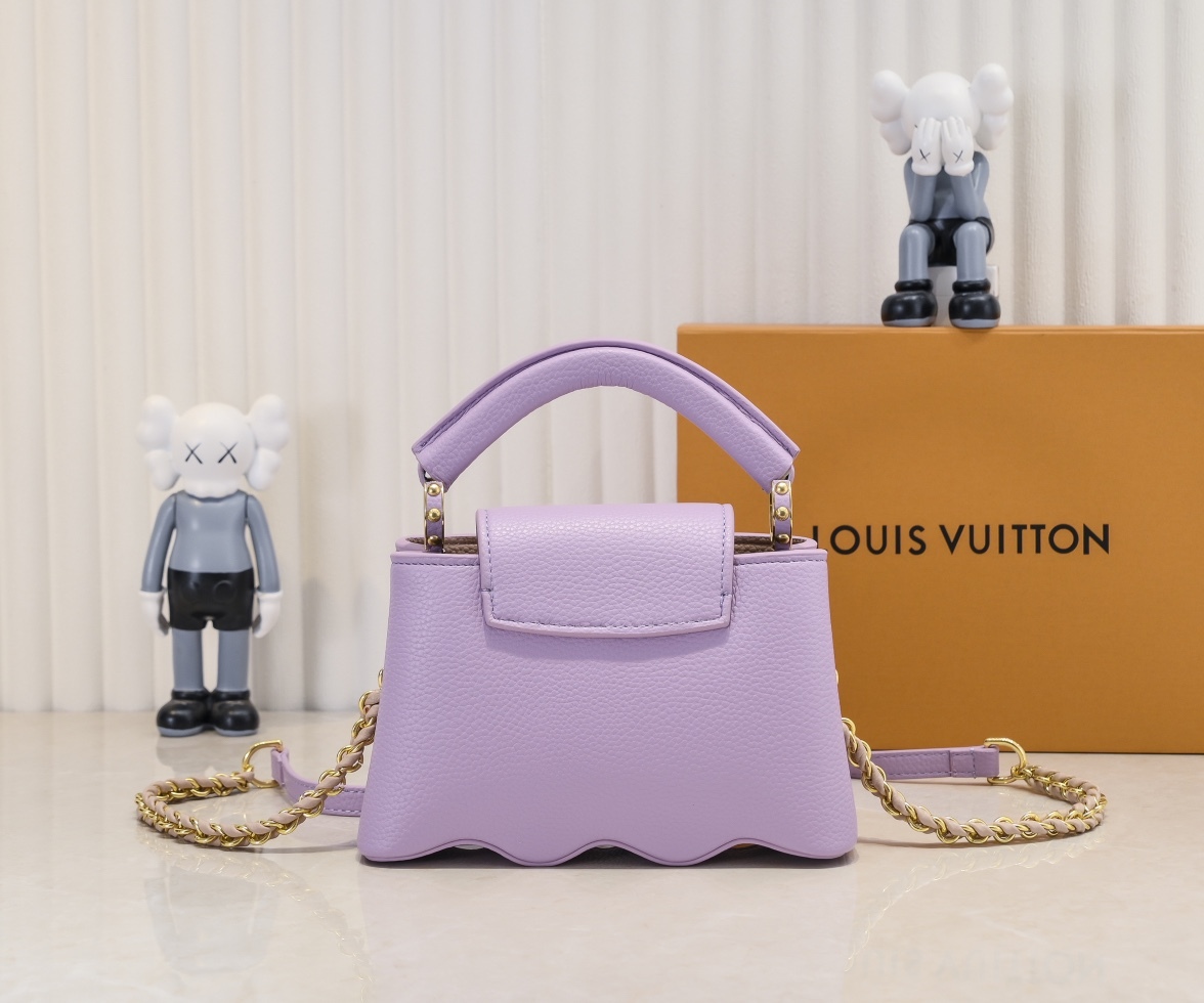 louis-new-arrival-m22122-capushell-taurillon-leather-646