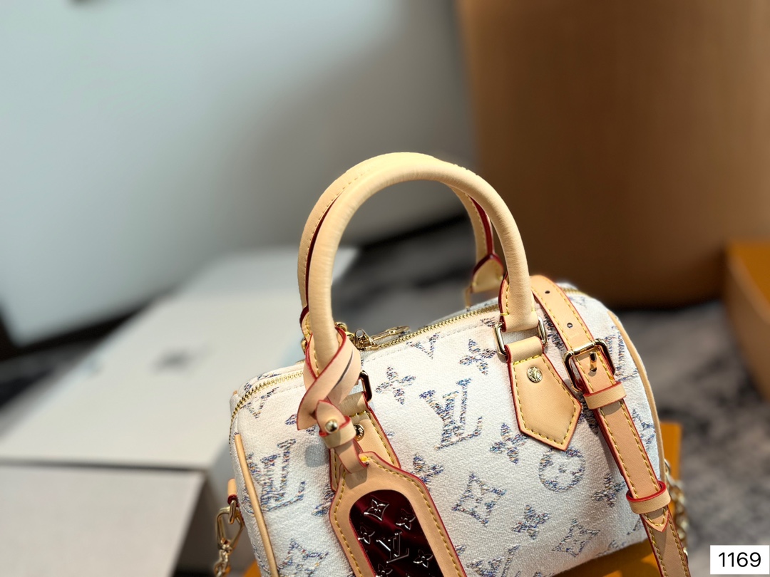 Louis new arrival speedy bag size; 20cm