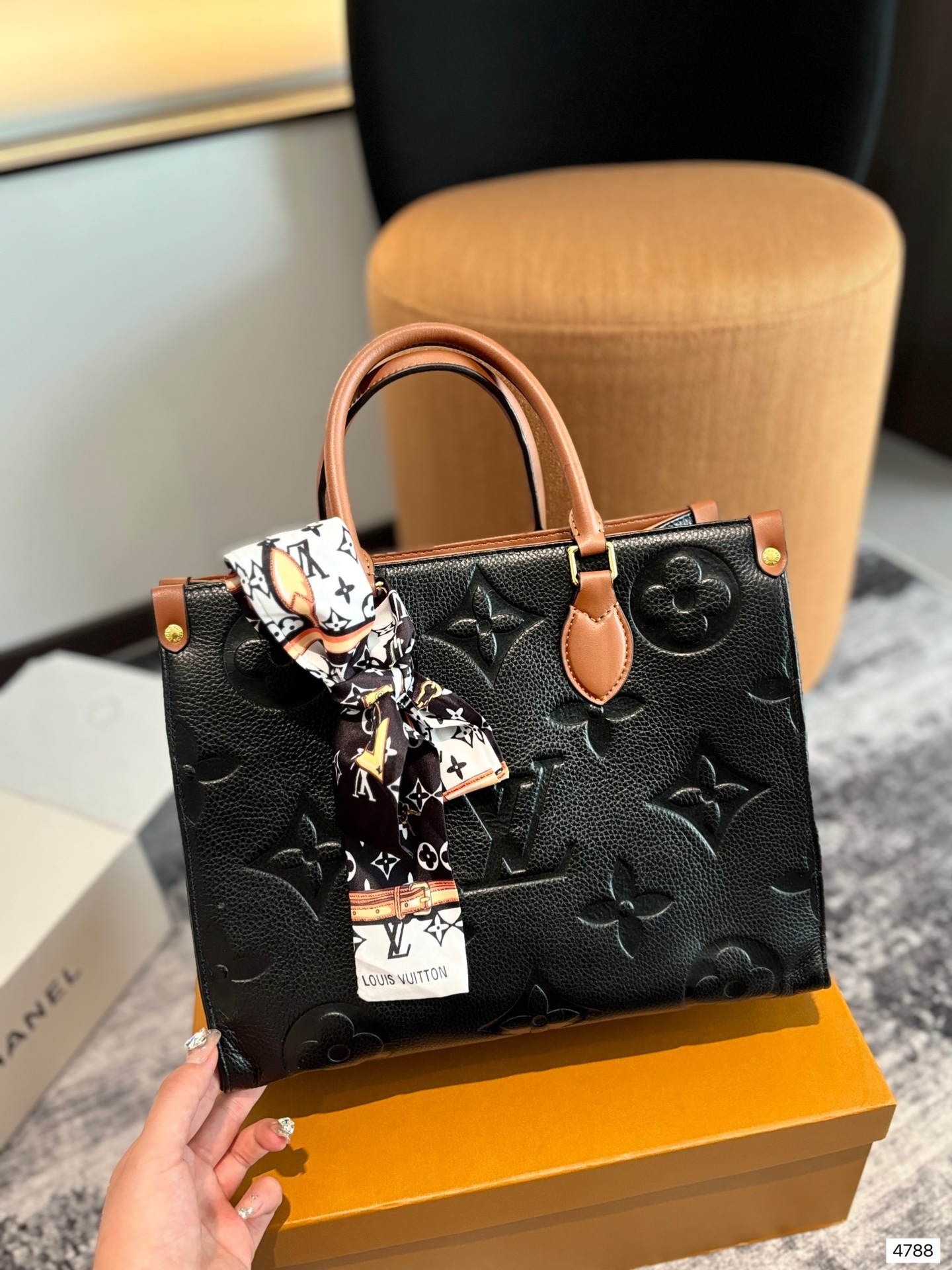 louis-new-arrival-onthego-monogram-empreinte-bag-size-34-cm-5557