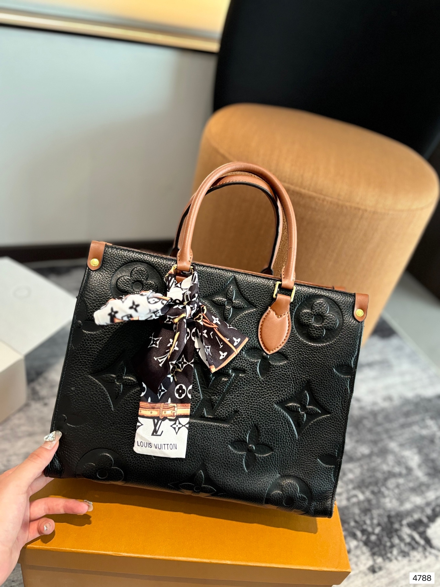 louis-new-arrival-onthego-monogram-empreinte-bag-size-34-cm-5557