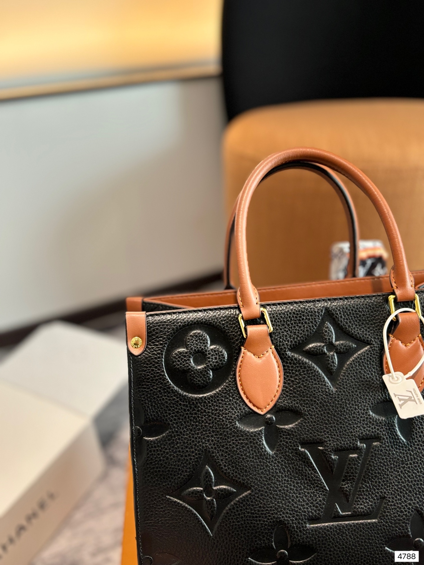 louis-new-arrival-onthego-monogram-empreinte-bag-size-34-cm-5557