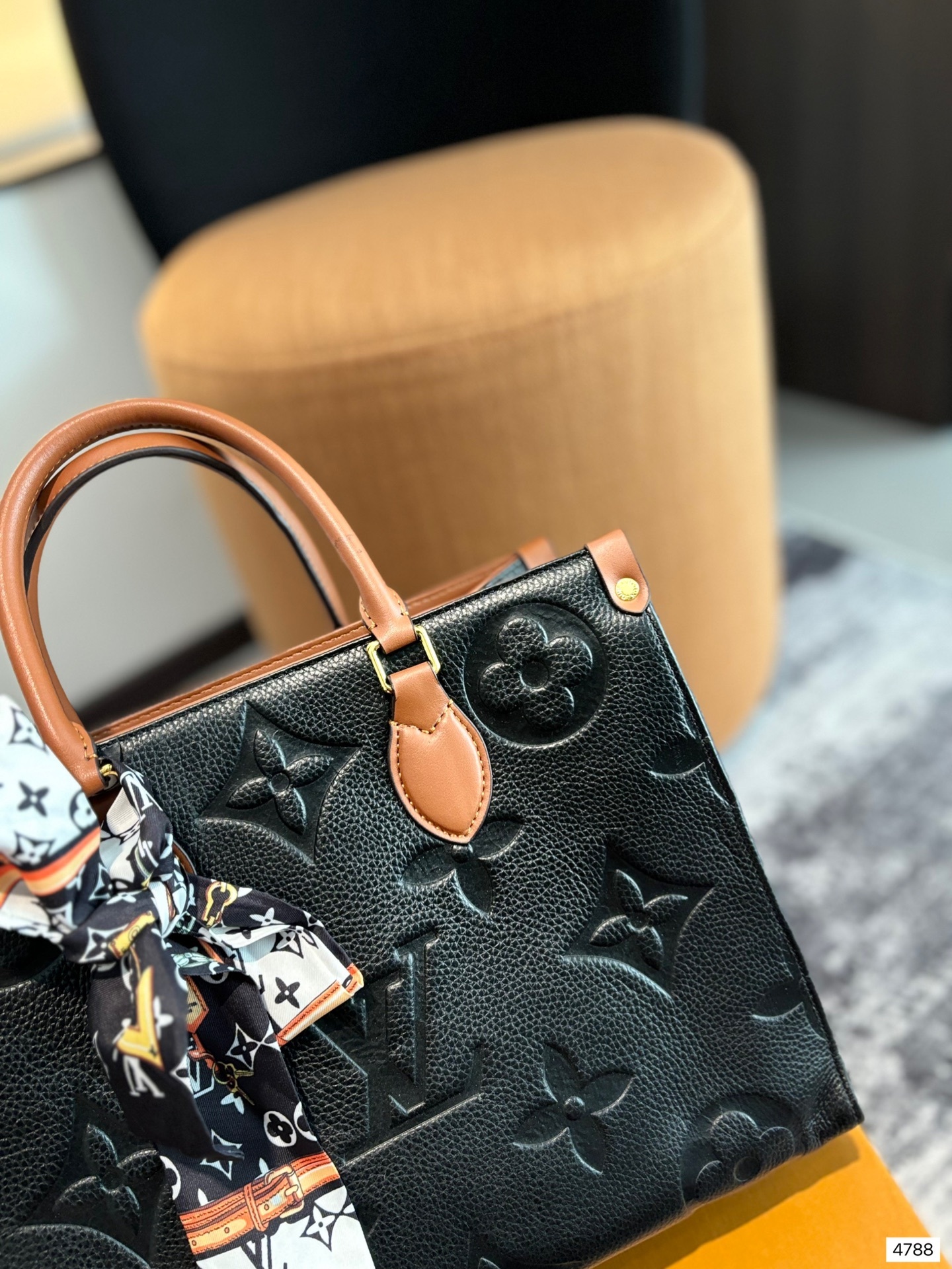 louis-new-arrival-onthego-monogram-empreinte-bag-size-34-cm-5557