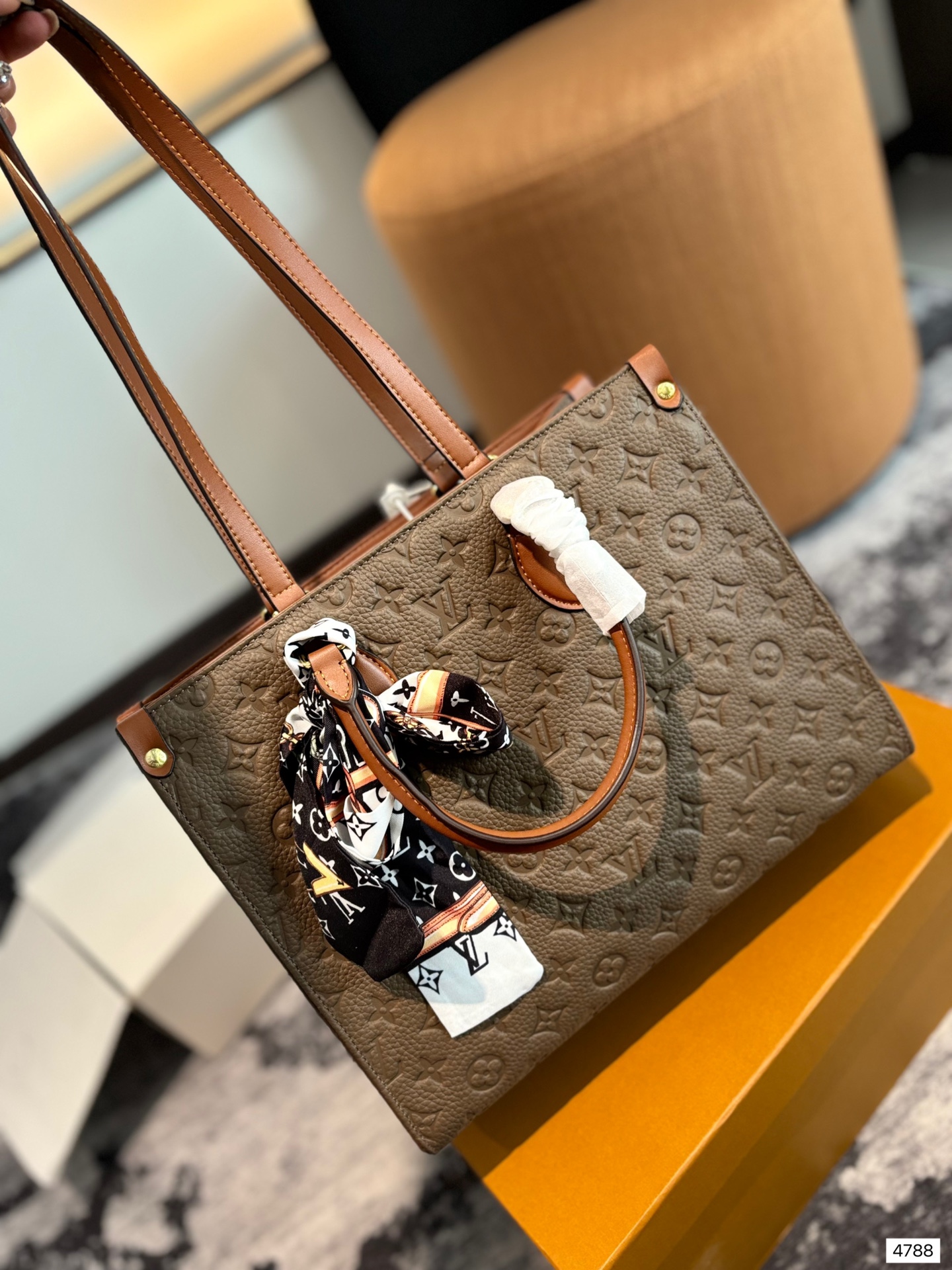 louis-new-arrival-onthego-monogram-empreinte-bag-size-34-cm-6536