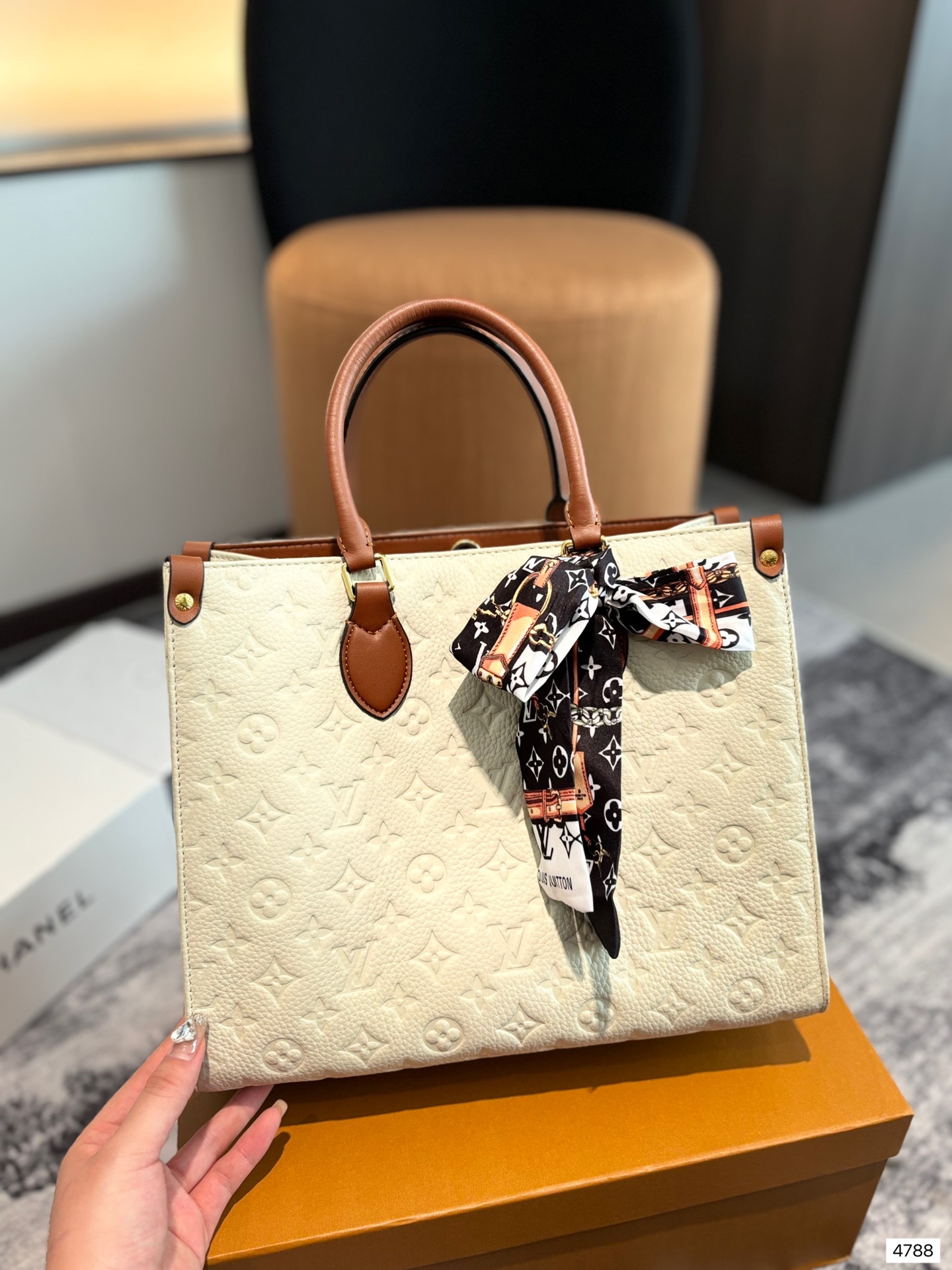 louis-new-arrival-onthego-monogram-empreinte-bag-size-34-cm-6536