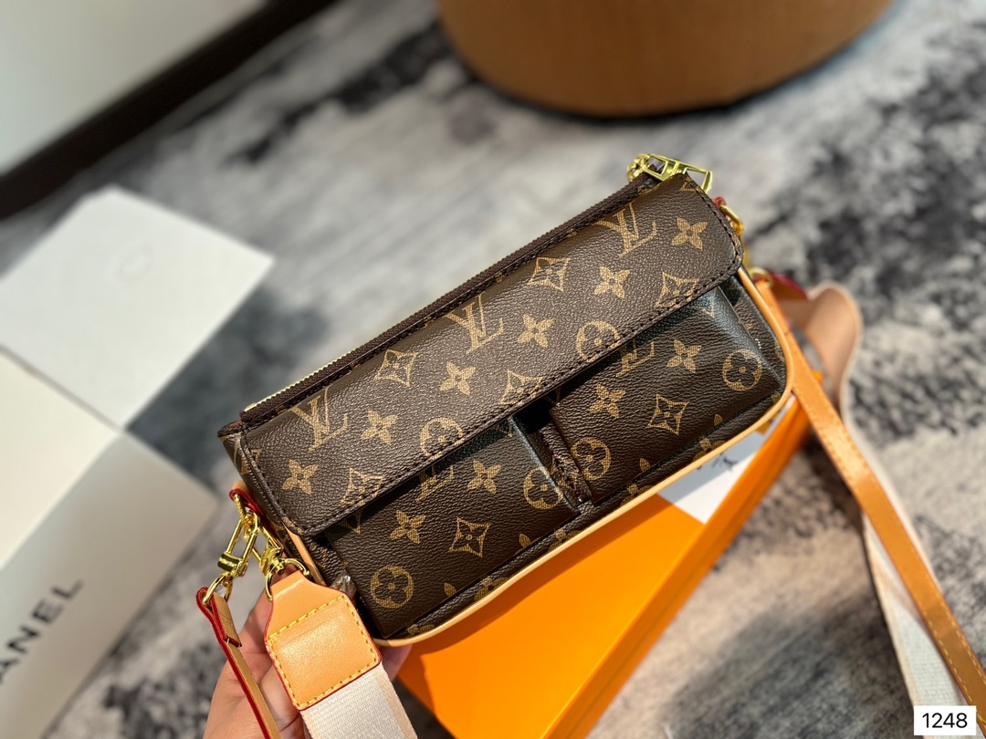 louis-new-arrival-mini-bag-size-24-13-cm-4017