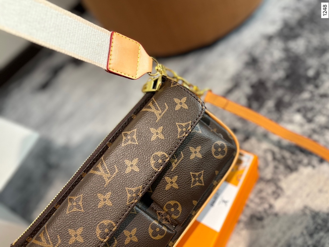 louis-new-arrival-mini-bag-size-24-13-cm-4017