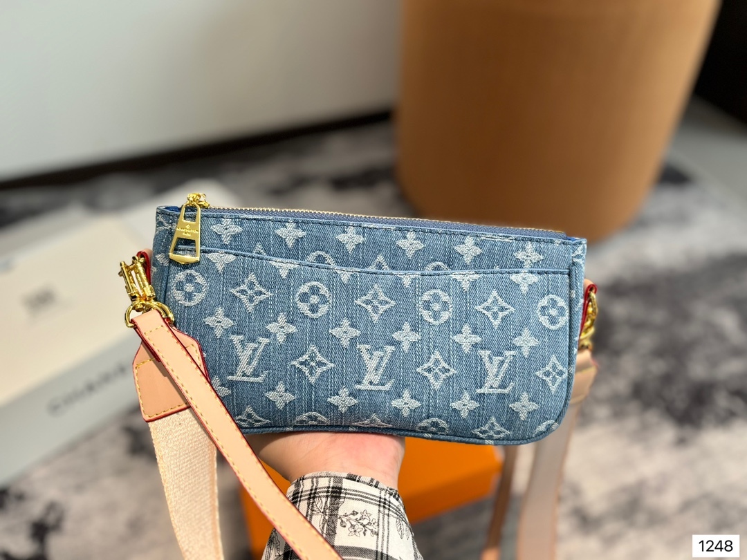 louis-new-arrival-mini-bag-size-24-13-cm-4017