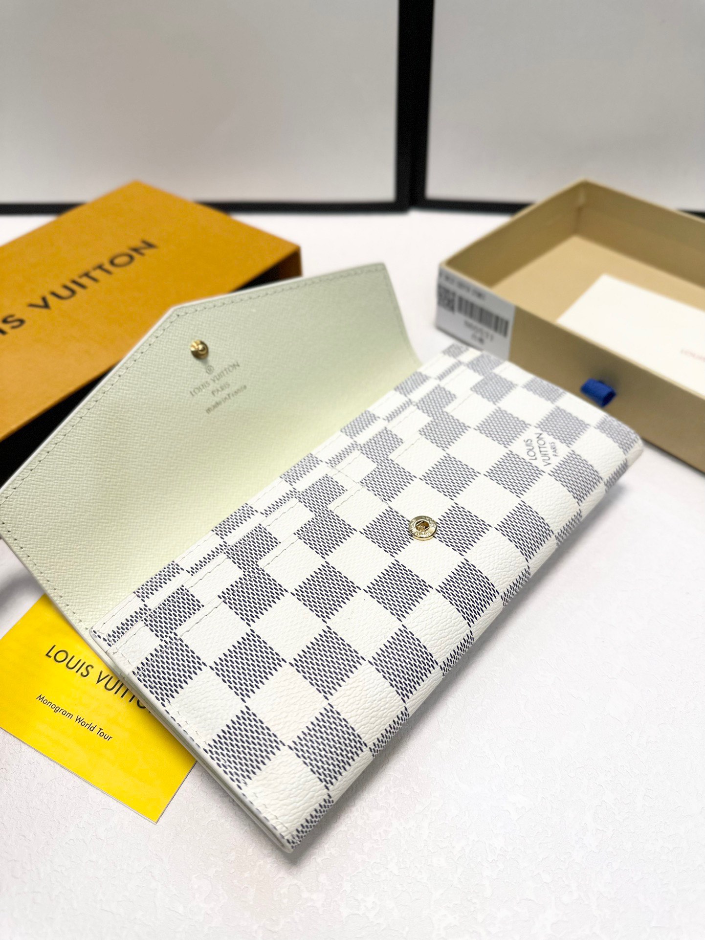 louis-new-arrival-wallet-size-19x10-cm-821