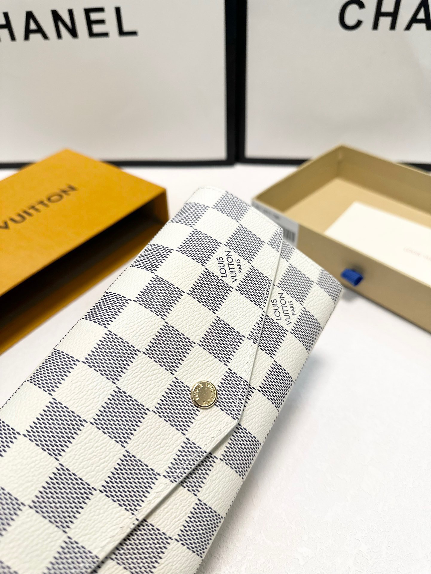 louis-new-arrival-wallet-size-19x10-cm-821