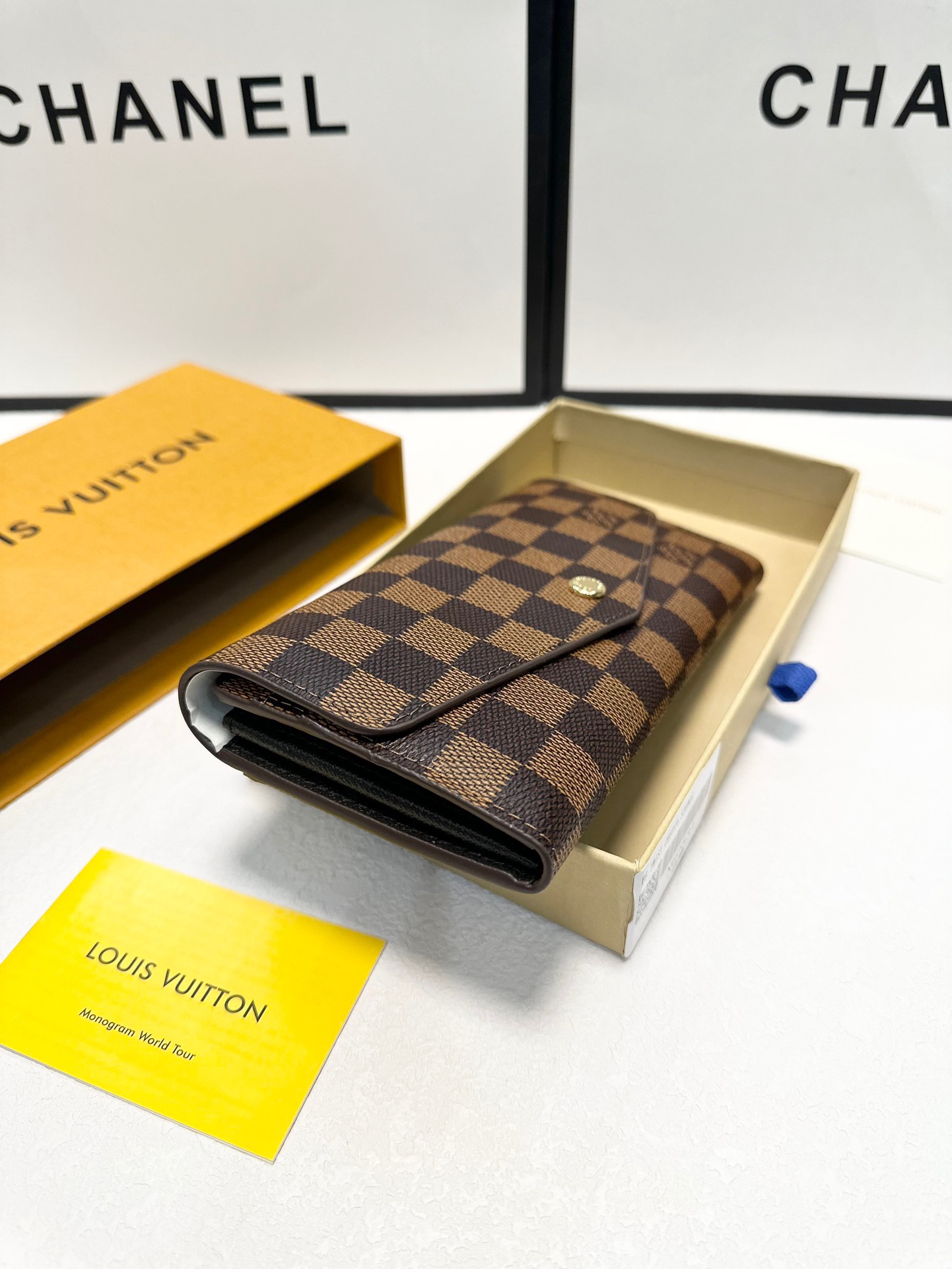 louis-new-arrival-wallet-size-19x10-cm-821