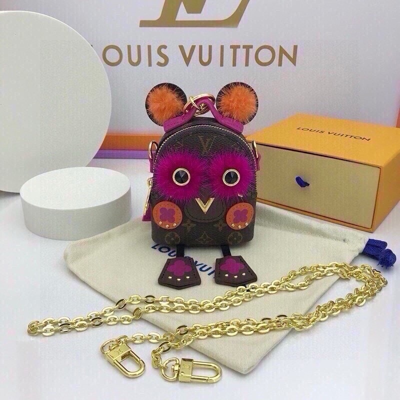 louis-m69552-palm-springs-bear-mini-key-chain-purse-7782