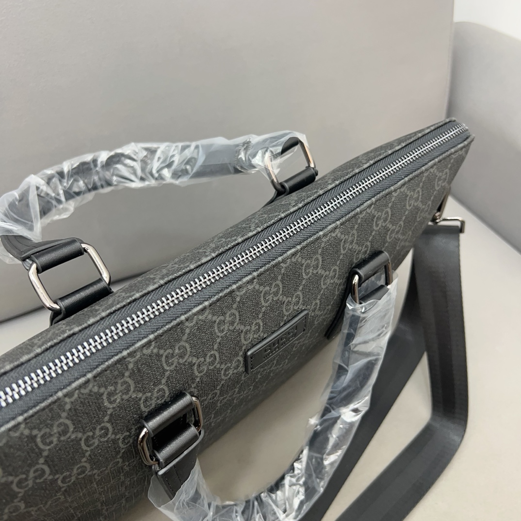 gg-new-arrival-men-and-women-handbag-size-28-x-38-cm-3146