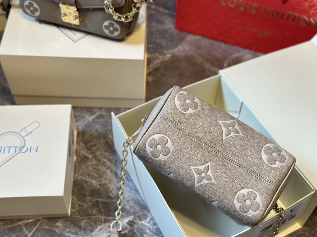 Louis Speedy nano new arrival bag size: 20 cm