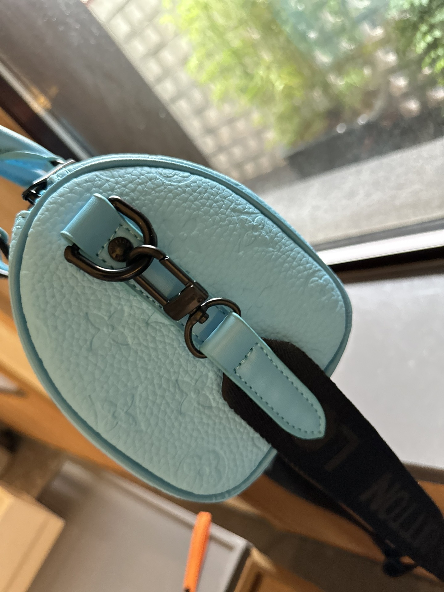 Louis new arrival keepall bag size:25 *12 cm