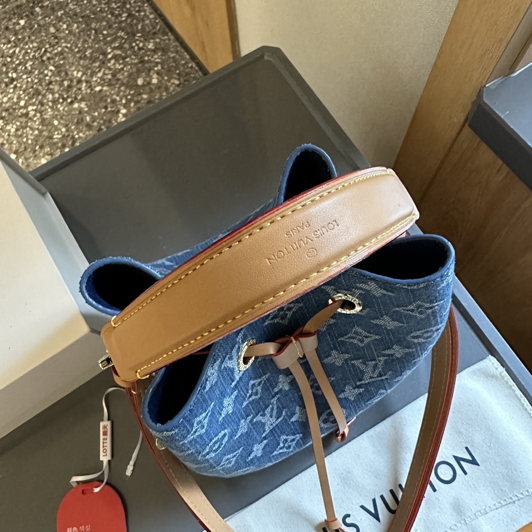 Louis new arrival NEONOE M44022  bag size: 20 cm