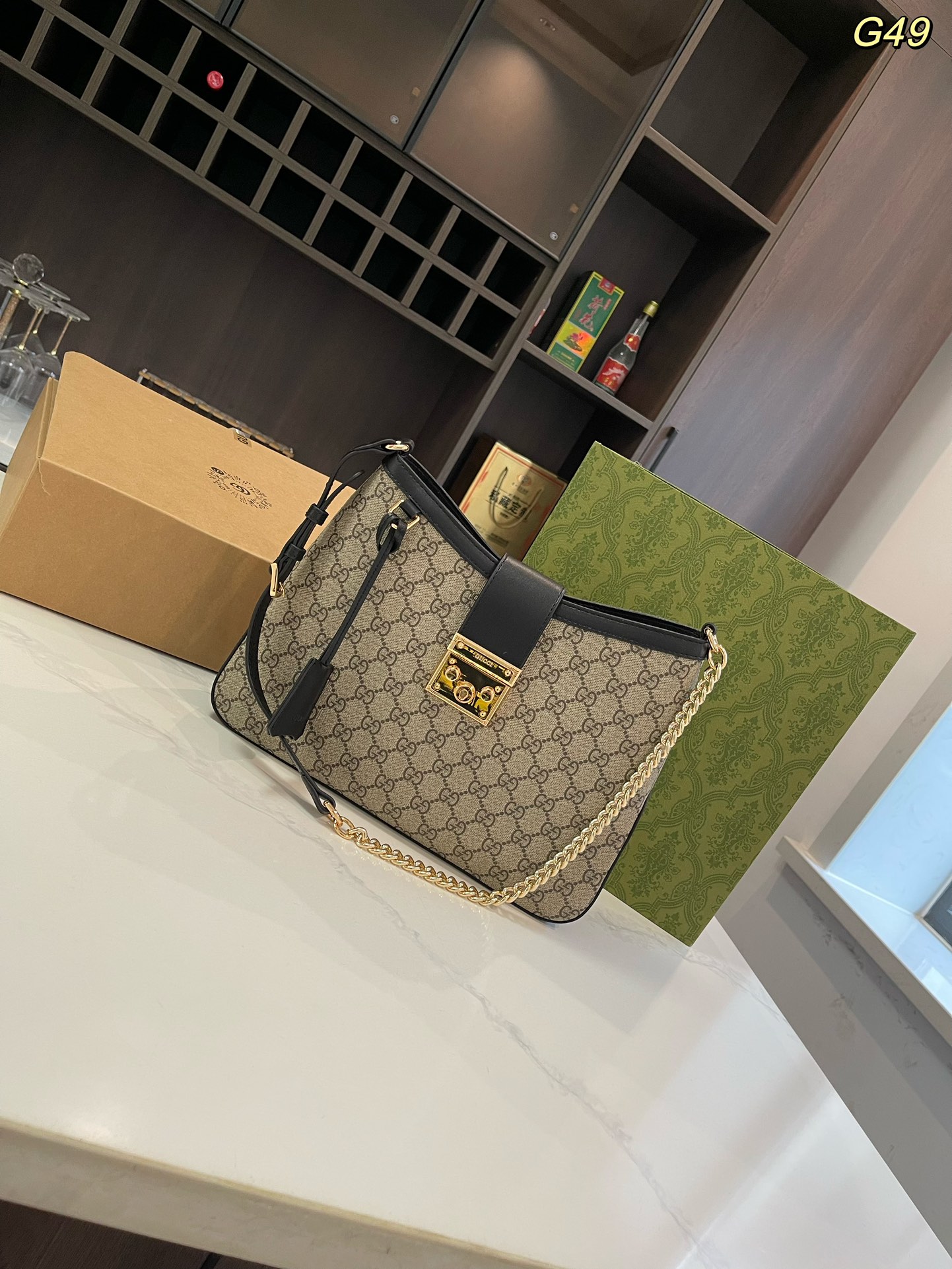 gg-padlock-new-arrival-bag-size-31-22cm-5253