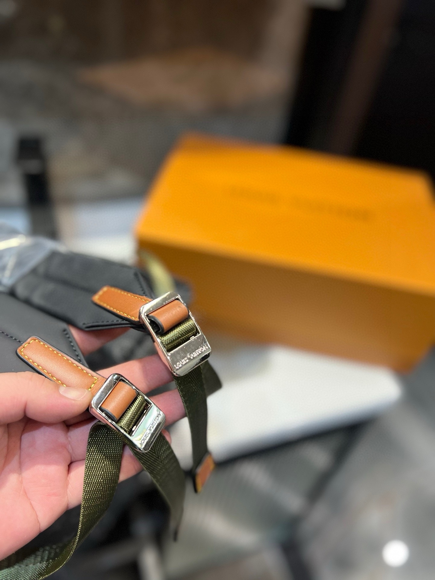 louis-new-arrival-backpack-bag-size-28-37-cm-519