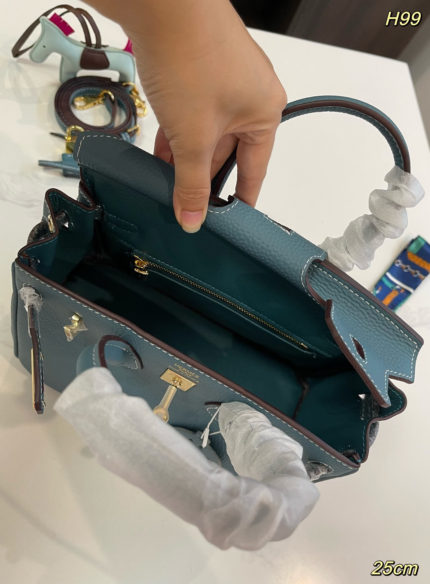 Her new arrrival Birkin togo leather bag size: 25 cm